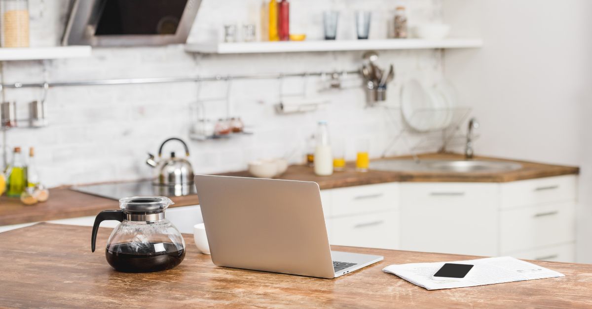 How To Use AI For Moms Without Adding One More Thing To Manage